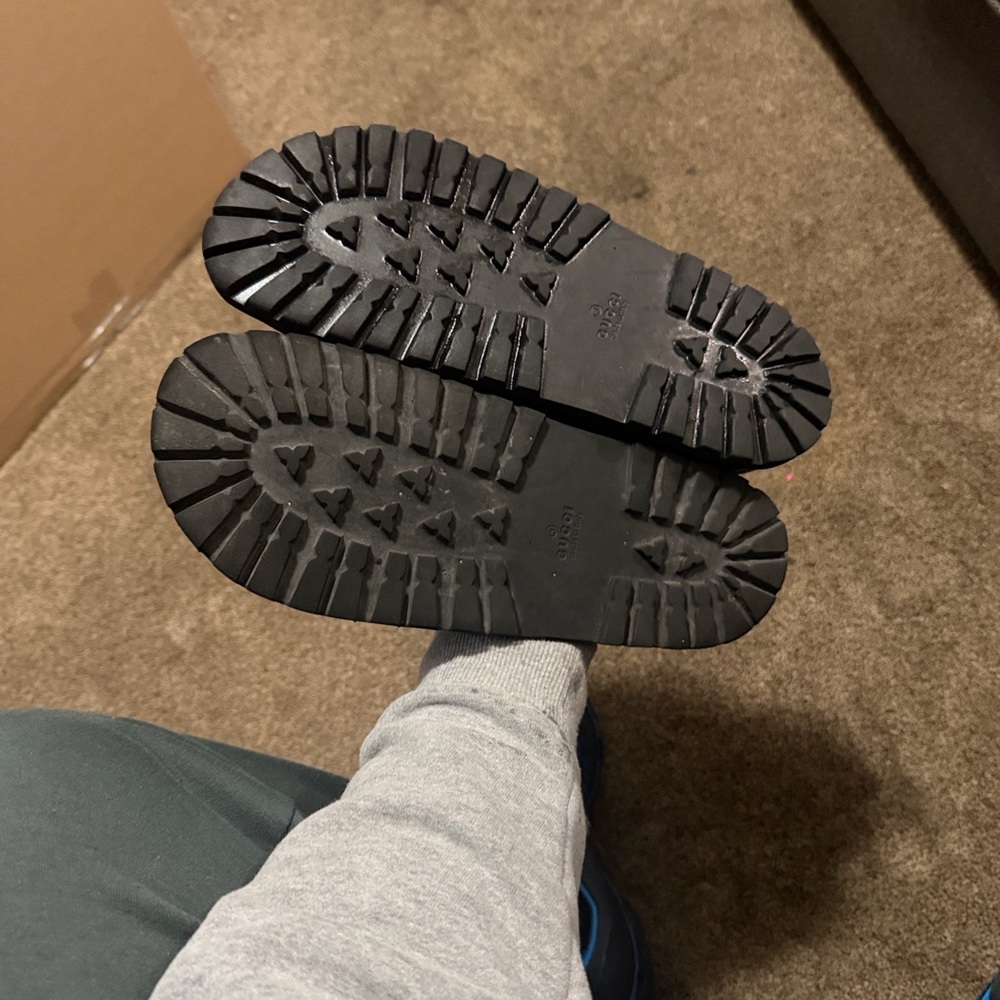 Gucci Black Slides with Red and Green Stripes - Picture 5 of 6